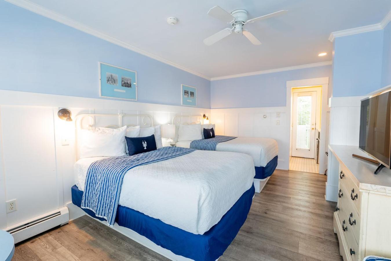 The Edgewater 3*