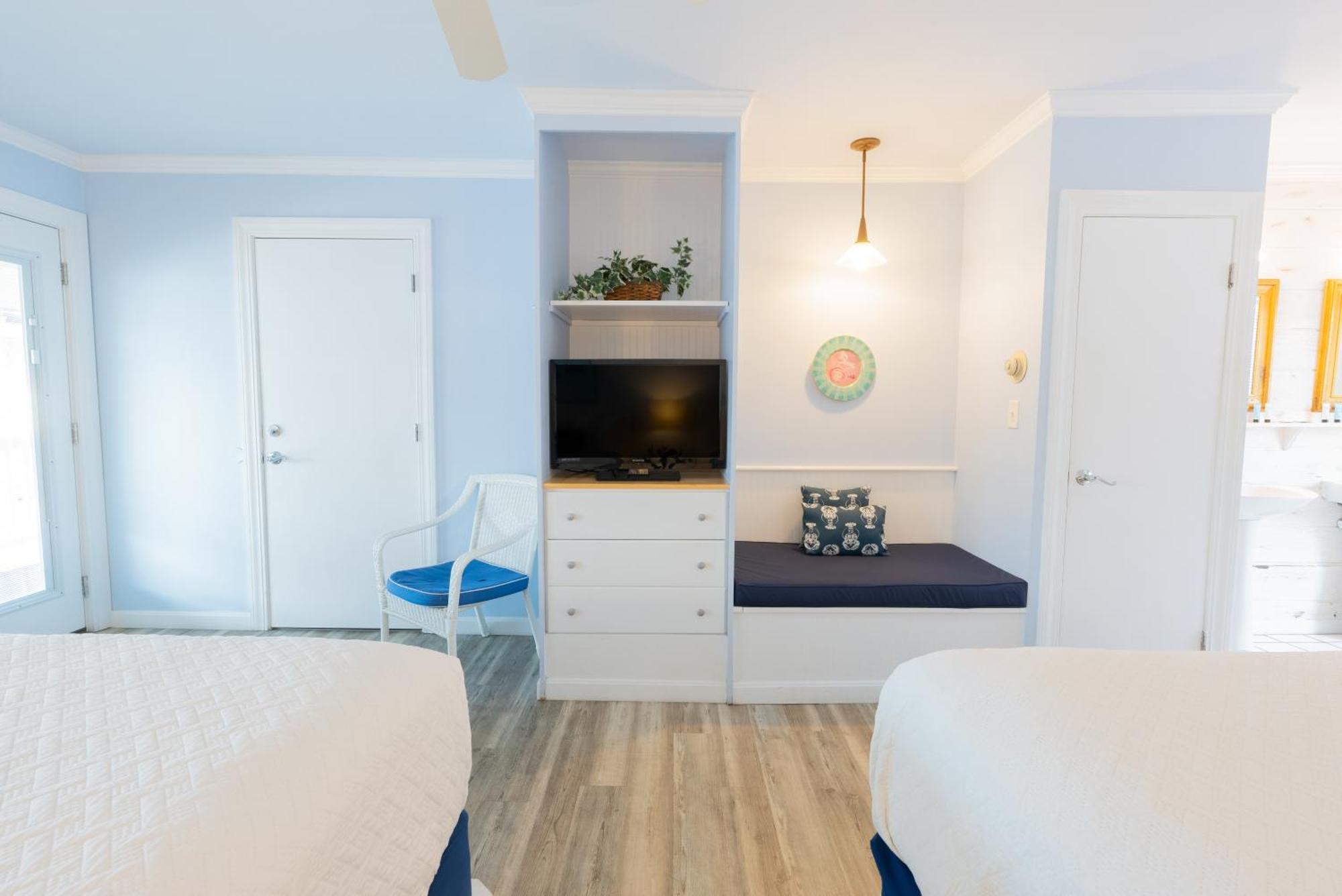 The Edgewater 3*